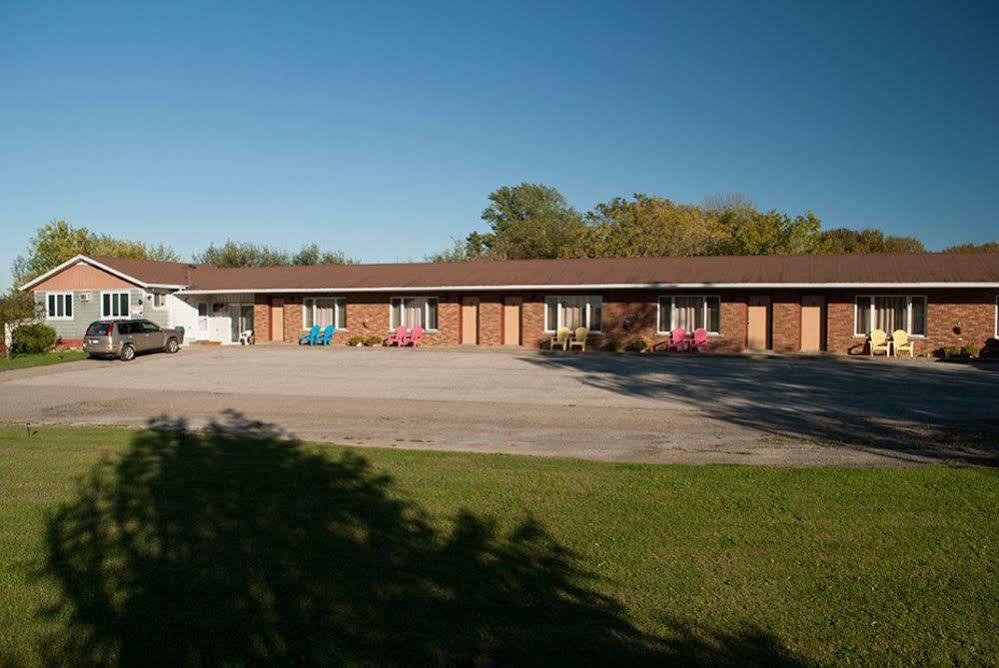 Wayside Motel Manitoulin Manitowaning Extérieur photo